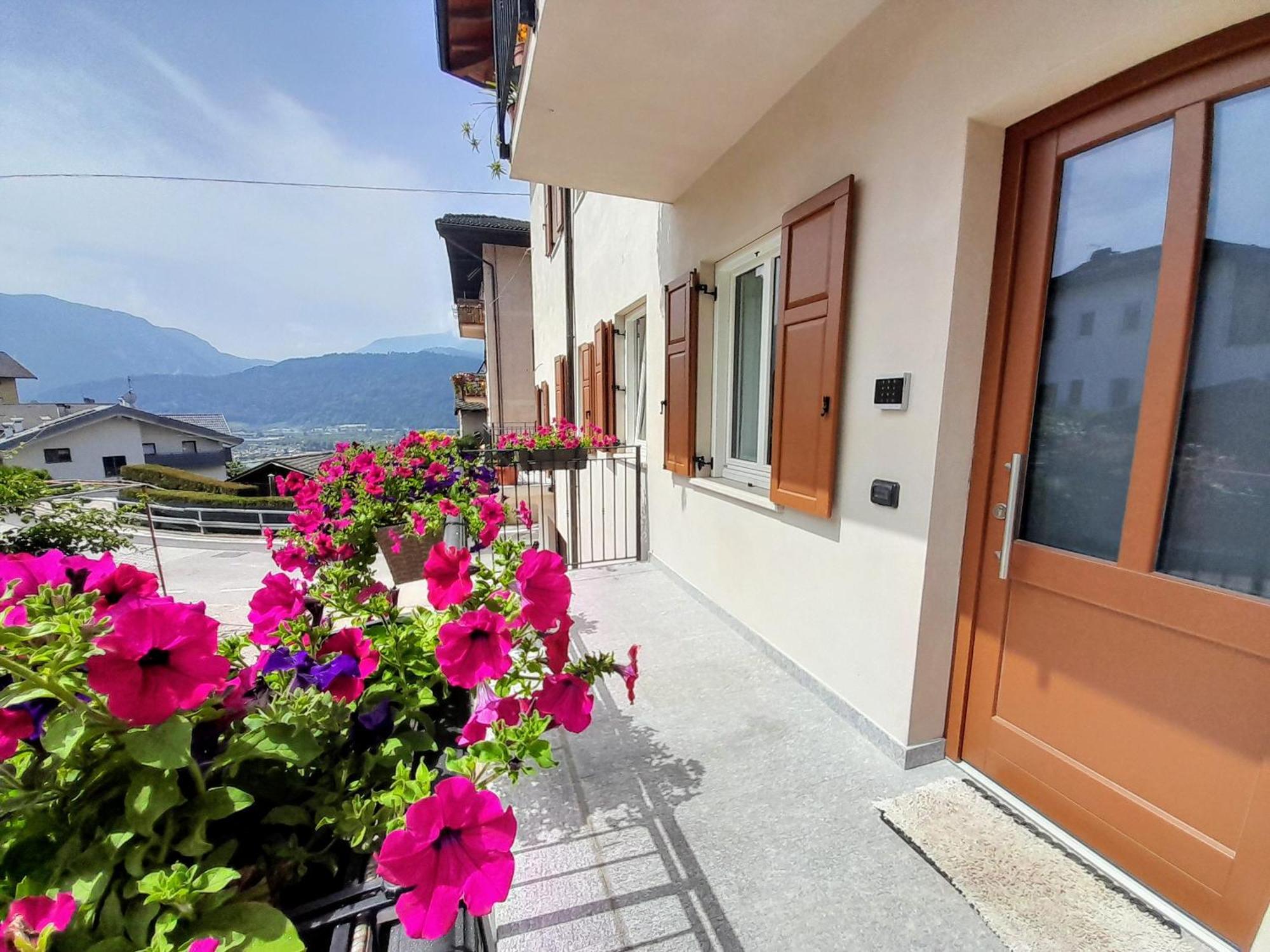 Casa Rosanelli Apartment Tenna Екстериор снимка